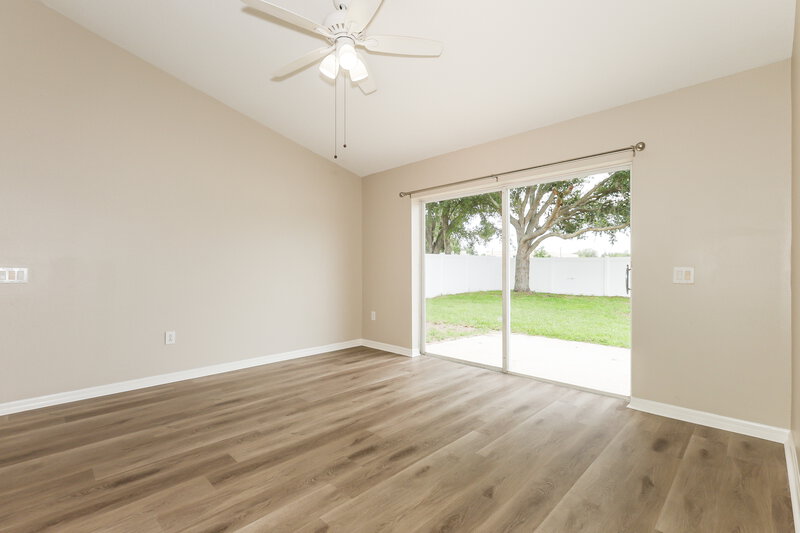 2,050/Mo, 11109 Lake Lanier Dr Riverview, FL 33569 Family Room View