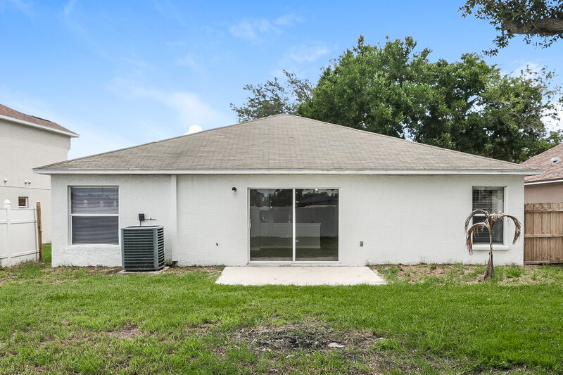 2,050/Mo, 11109 Lake Lanier Dr Riverview, FL 33569 Rear View