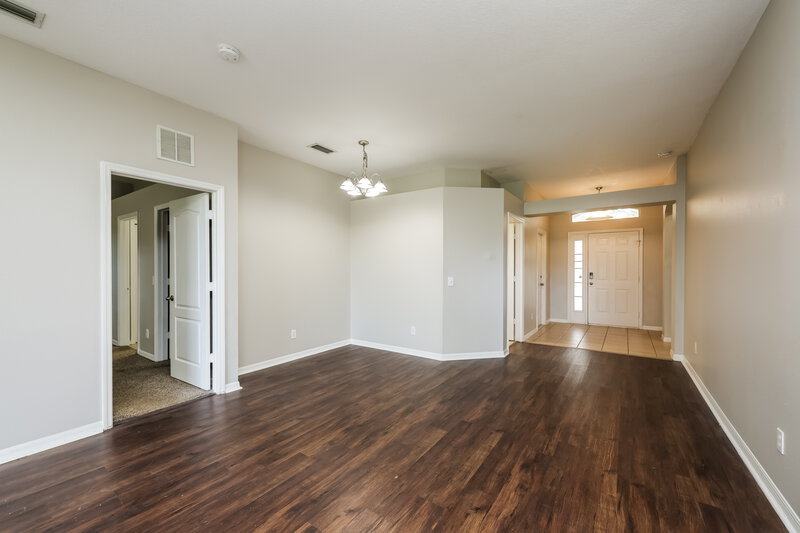 1,960/Mo, 6748 Monarch Park Dr Apollo Beach, FL 33572 Living Room View 3