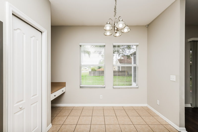 1,960/Mo, 6748 Monarch Park Dr Apollo Beach, FL 33572 Dining Room View