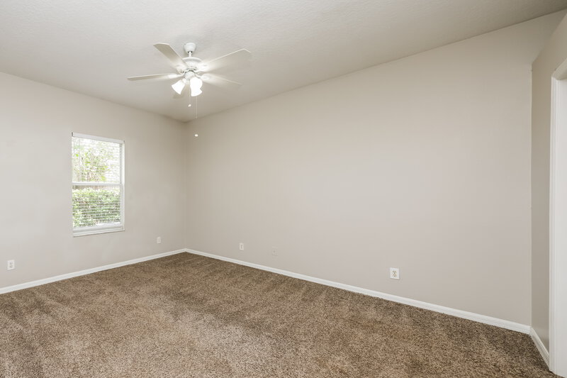 1,960/Mo, 6748 Monarch Park Dr Apollo Beach, FL 33572 Main Bedroom View 2