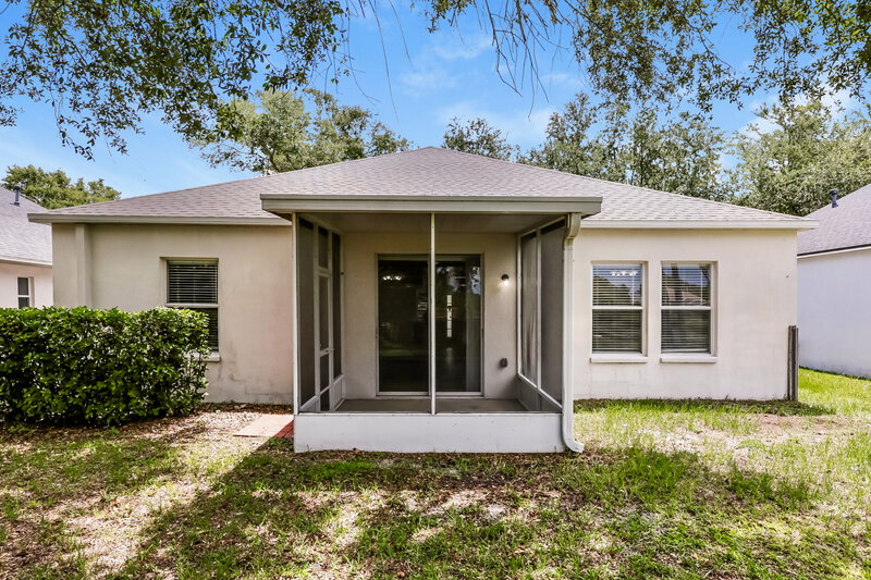 1,960/Mo, 6748 Monarch Park Dr Apollo Beach, FL 33572 Rear View