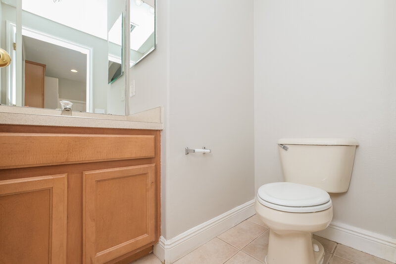 2,260/Mo, 8545 Deer Chase Dr Riverview, FL 33578 Bathroom View 2
