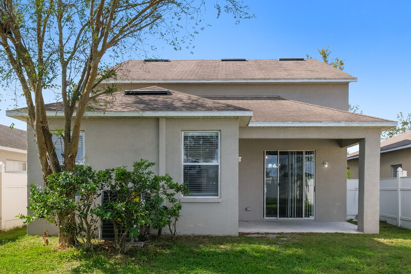2,260/Mo, 8545 Deer Chase Dr Riverview, FL 33578 Rear View