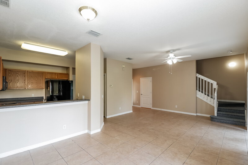 2,820/Mo, 8930 Iron Oak Ave Tampa, FL 33647 Living Room View 4