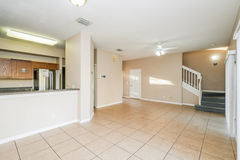1,955/Mo, 8930 Iron Oak Ave Tampa, FL 33647 Living Room View 2