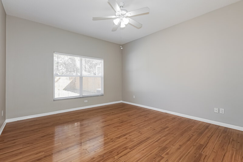 2,140/Mo, 723 Parsons Pointe St Seffner, FL 33584 Main Bedroom View