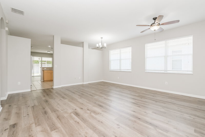 2,280/Mo, 6717 Cambridge Park Dr Apollo Beach, FL 33572 Living Room View