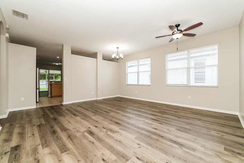 2,295/Mo, 6717 Cambridge Park Dr Apollo Beach, FL 33572 Living Room View