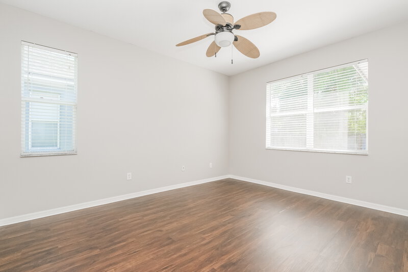 2,280/Mo, 6717 Cambridge Park Dr Apollo Beach, FL 33572 Main Bedroom View