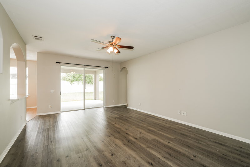 2,810/Mo, 7726 Bulls Head Dr Wesley Chapel, FL 33545 Living Room View