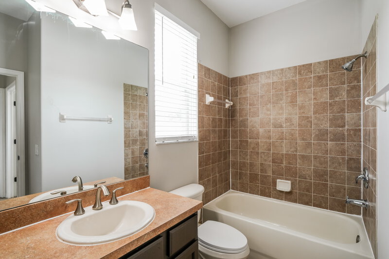 2,810/Mo, 7726 Bulls Head Dr Wesley Chapel, FL 33545 Kitchen View 2