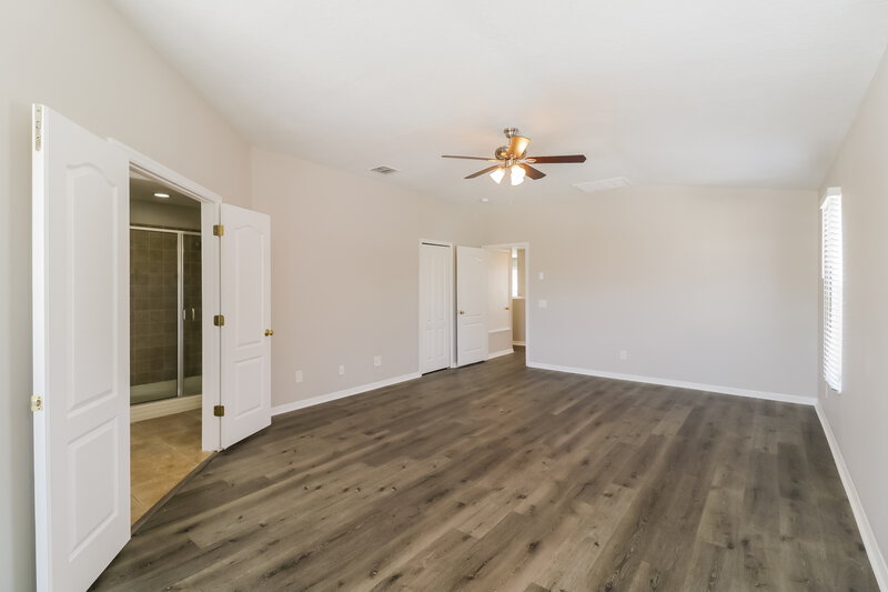 4,880/Mo, 7726 Bulls Head Dr Wesley Chapel, FL 33545 Main Bedroom View 2