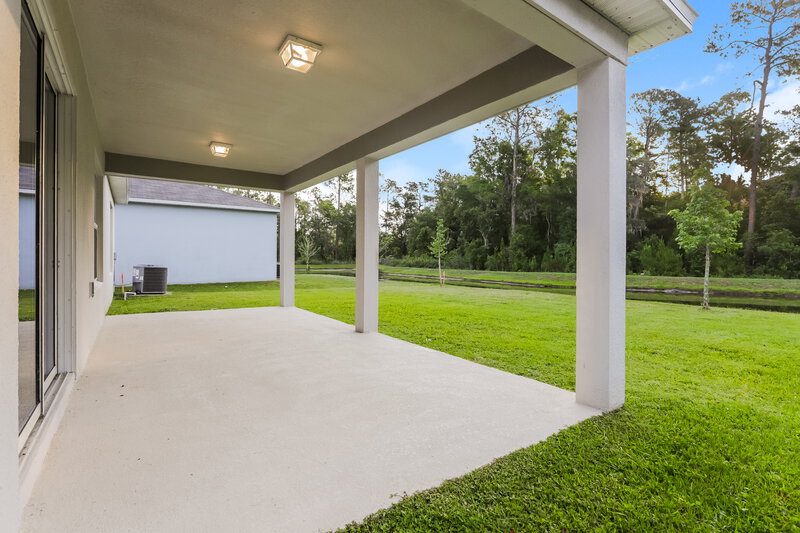 1,915/Mo, 7417 Ibis Dr Lakeland, FL 33810 Covered Patio View