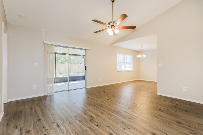 2,040/Mo, 2021 Rudder Dr Valrico, FL 33594 Living Room View