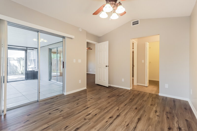 2,040/Mo, 2021 Rudder Dr Valrico, FL 33594 Main Bedroom View