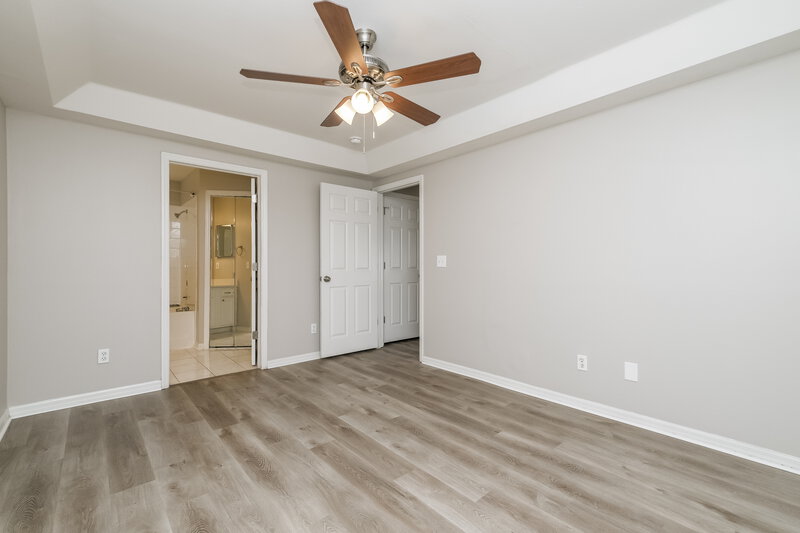 2,375/Mo, 721 Cape Cod Cir Valrico, FL 33594 Main Bedroom View 2