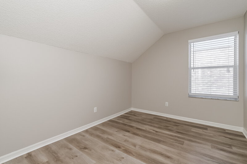 2,375/Mo, 721 Cape Cod Cir Valrico, FL 33594 Bedroom View