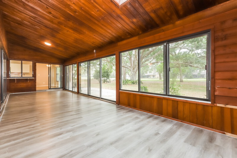 2,025/Mo, 34438 Cedarfield Dr Dade City, FL 33523 Family Room View 2