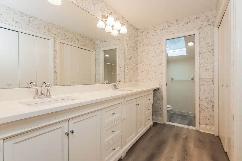 2,025/Mo, 34438 Cedarfield Dr Dade City, FL 33523 Main Bathroom View
