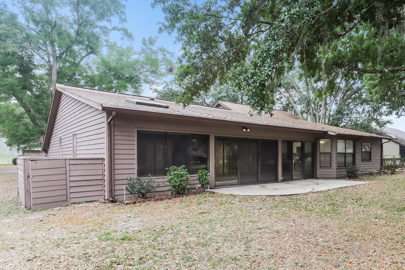 2,025/Mo, 34438 Cedarfield Dr Dade City, FL 33523 Rear View