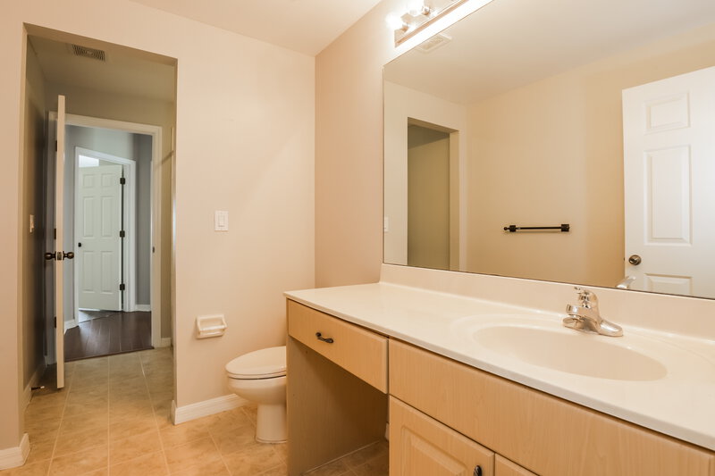 3,610/Mo, 11624 Brookmore Way Riverview, FL 33569 Bathroom View