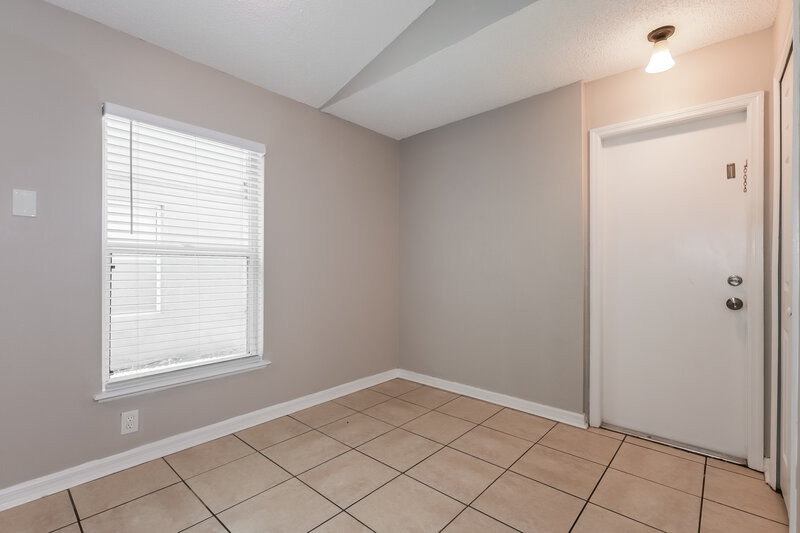 2,205/Mo, 19239 Wood Sage Dr Tampa, FL 33647 Living Room View