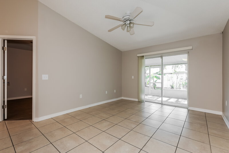 2,205/Mo, 19239 Wood Sage Dr Tampa, FL 33647 Family Room View