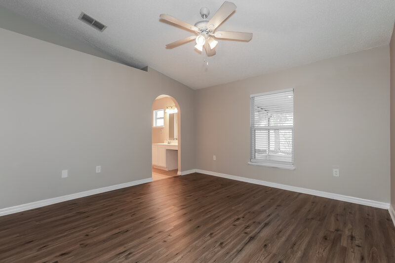 2,205/Mo, 19239 Wood Sage Dr Tampa, FL 33647 Main Bedroom View