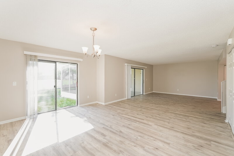 2,490/Mo, 16111 Gardendale Dr Tampa, FL 33624 Dining Room View