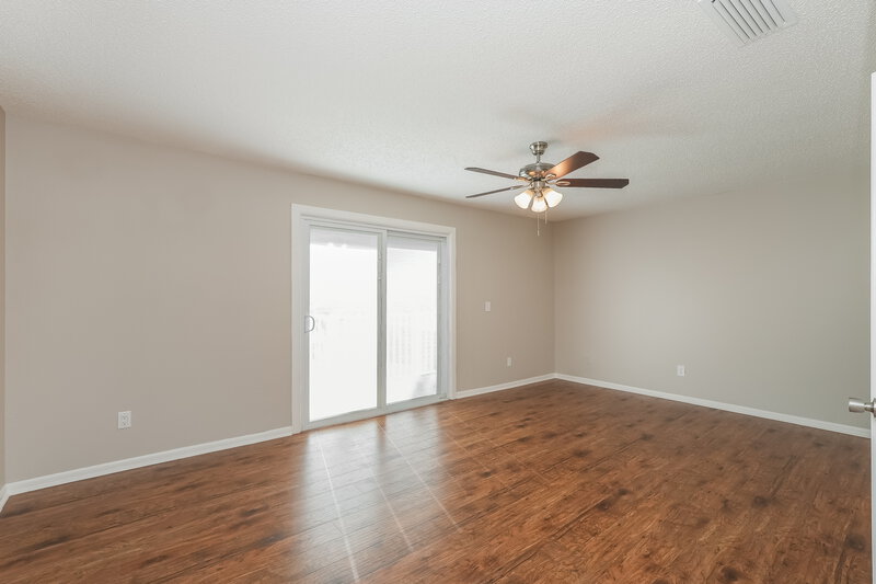 2,490/Mo, 16111 Gardendale Dr Tampa, FL 33624 Main Bedroom View