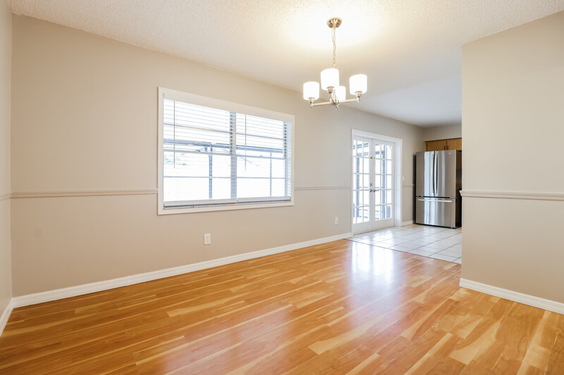 2,220/Mo, 2825 Cedaridge Dr Tampa, FL 33618 Dining Room View 2