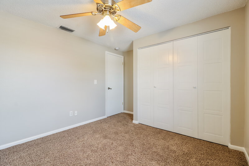 2,220/Mo, 2825 Cedaridge Dr Tampa, FL 33618 Bedroom View