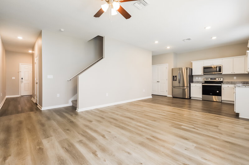 2,045/Mo, 35224 Daisy Meadow Loop Zephyrhills, FL 33541 Living Room View