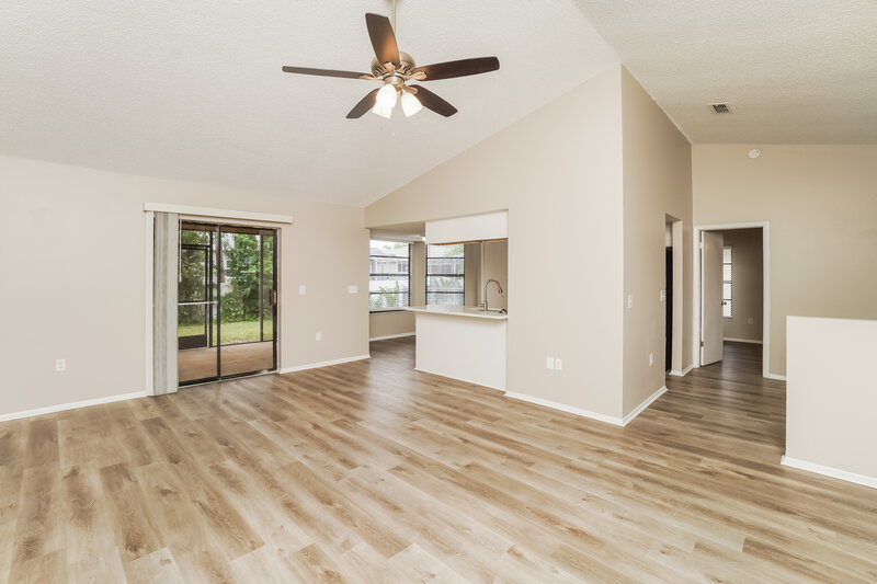 2,045/Mo, 8134 Royal Hart Dr New Port Richey, FL 34653 Living Room View 2