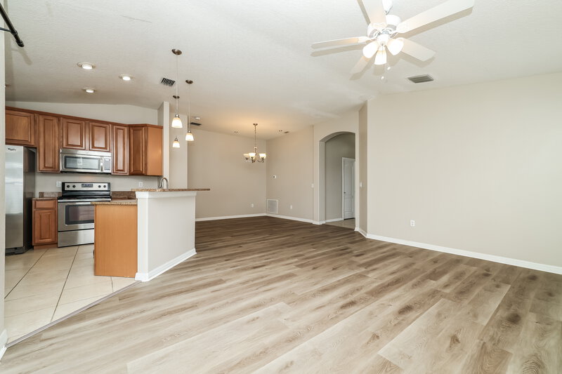2,505/Mo, 13020 Avalon Crest Ct Riverview, FL 33579 Living Room View