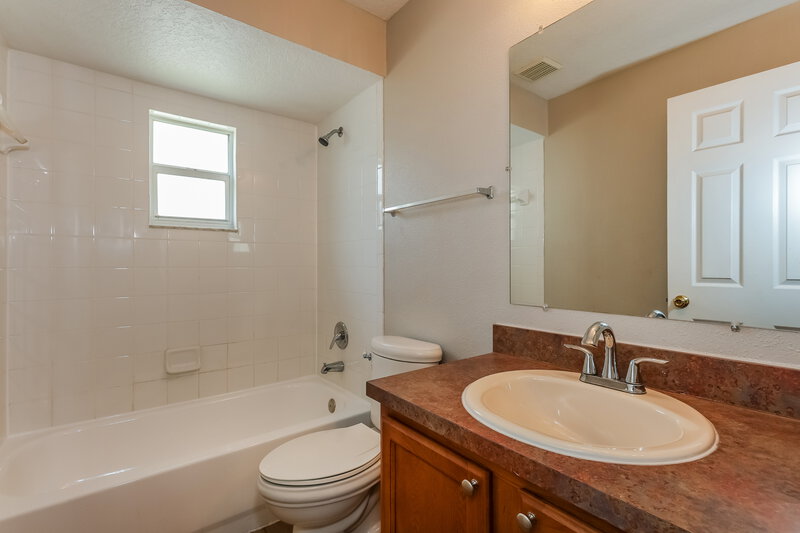 3,530/Mo, 27448 Sky Lake Cir Wesley Chapel, FL 33544 Bathroom View