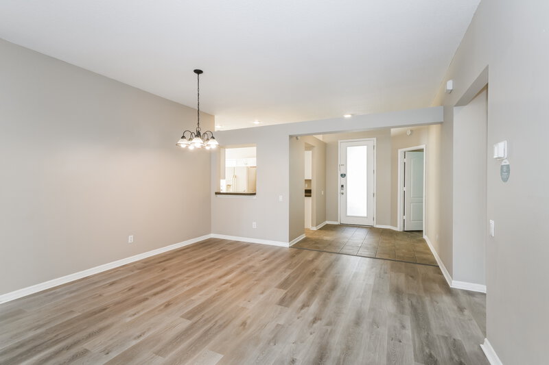 2,355/Mo, 18109 Ashton Park Way Tampa, FL 33647 Living Room View 3