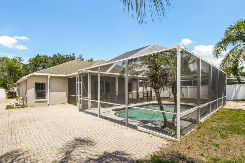 3,490/Mo, 5903 Browder Rd Tampa, FL 33625 Rear View