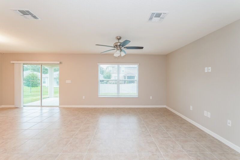 1,840/Mo, 7601 Muscovy Dr Lakeland, FL 33810 Living Room View 2
