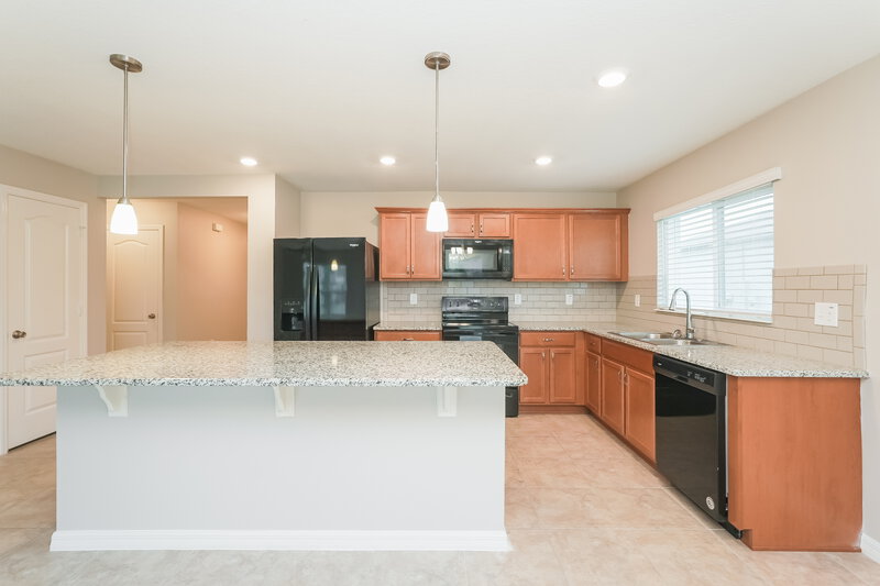 1,840/Mo, 7601 Muscovy Dr Lakeland, FL 33810 Kitchen View 3