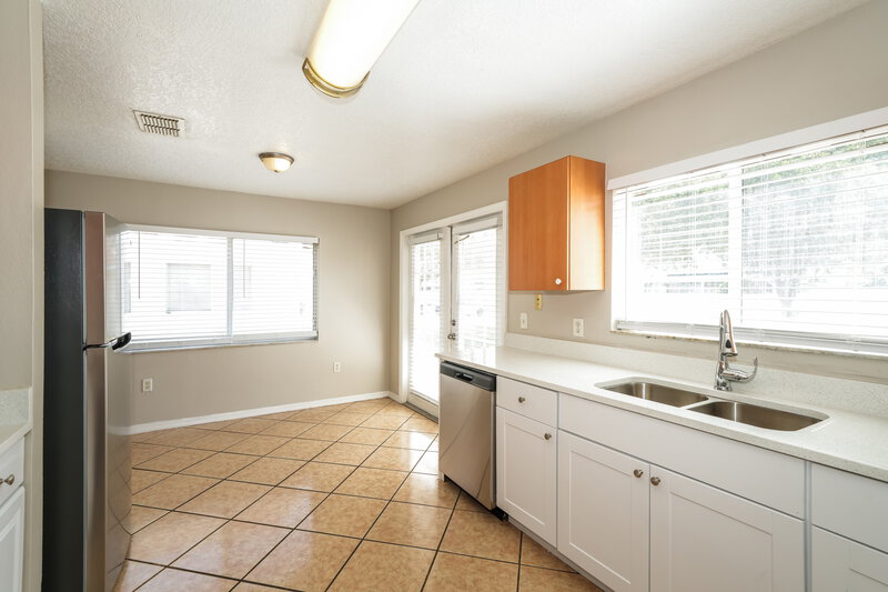 1,905/Mo, 10334 Summerview Cir Riverview, FL 33578 Misc View 3