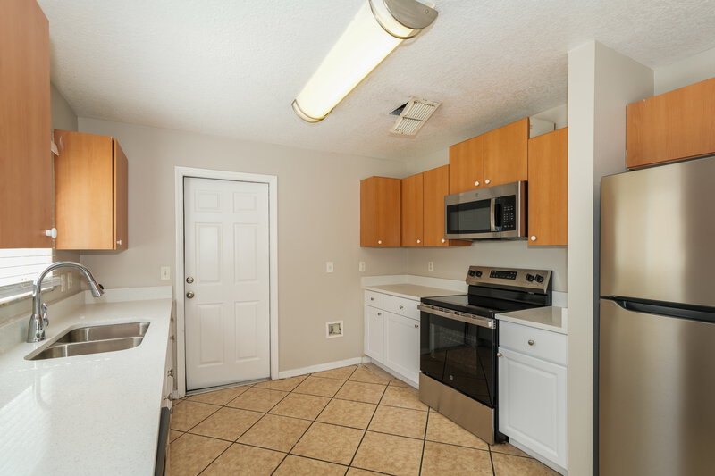 1,905/Mo, 10334 Summerview Cir Riverview, FL 33578 Misc View 5
