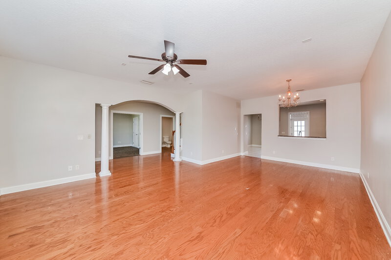 2,890/Mo, 204 Aberdeen Pond Dr Apollo Beach, FL 33572 Dining Room View