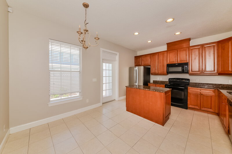 2,890/Mo, 204 Aberdeen Pond Dr Apollo Beach, FL 33572 Breakfast Nook View