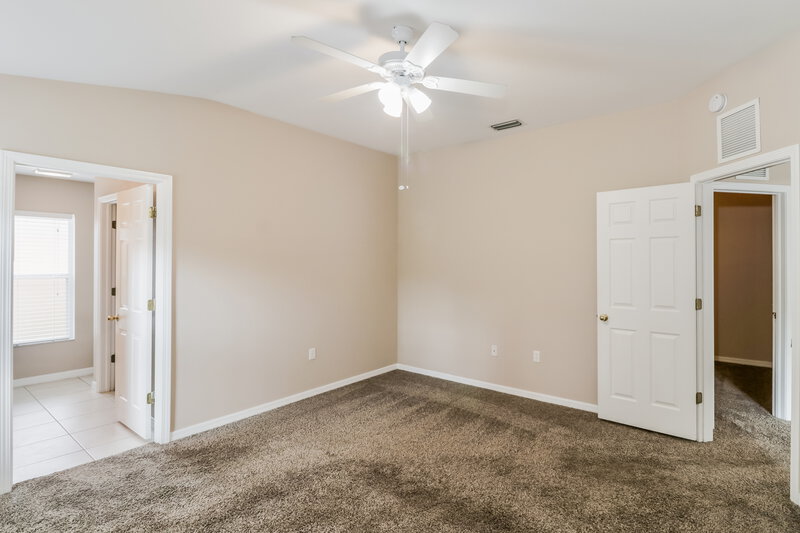 2,270/Mo, 4018 Constantine Loop Wesley Chapel, FL 33543 Main Bedroom View