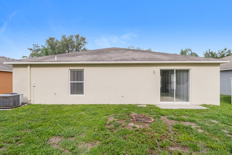 2,270/Mo, 4018 Constantine Loop Wesley Chapel, FL 33543 Rear View