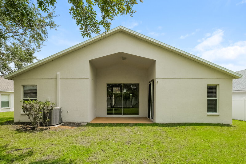 2,255/Mo, 13532 Fladgate Mark Dr Riverview, FL 33579 Rear View