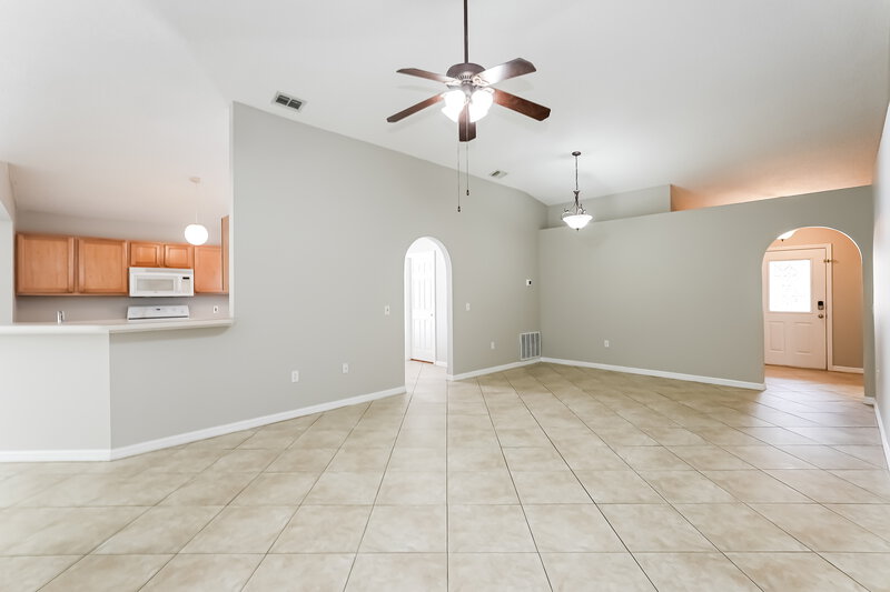 2,435/Mo, 19228 Wood Sage Dr Tampa, FL 33647 Living Room View