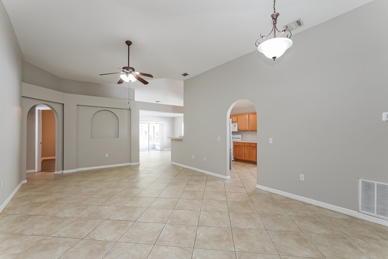 2,435/Mo, 19228 Wood Sage Dr Tampa, FL 33647 Living Room View 3